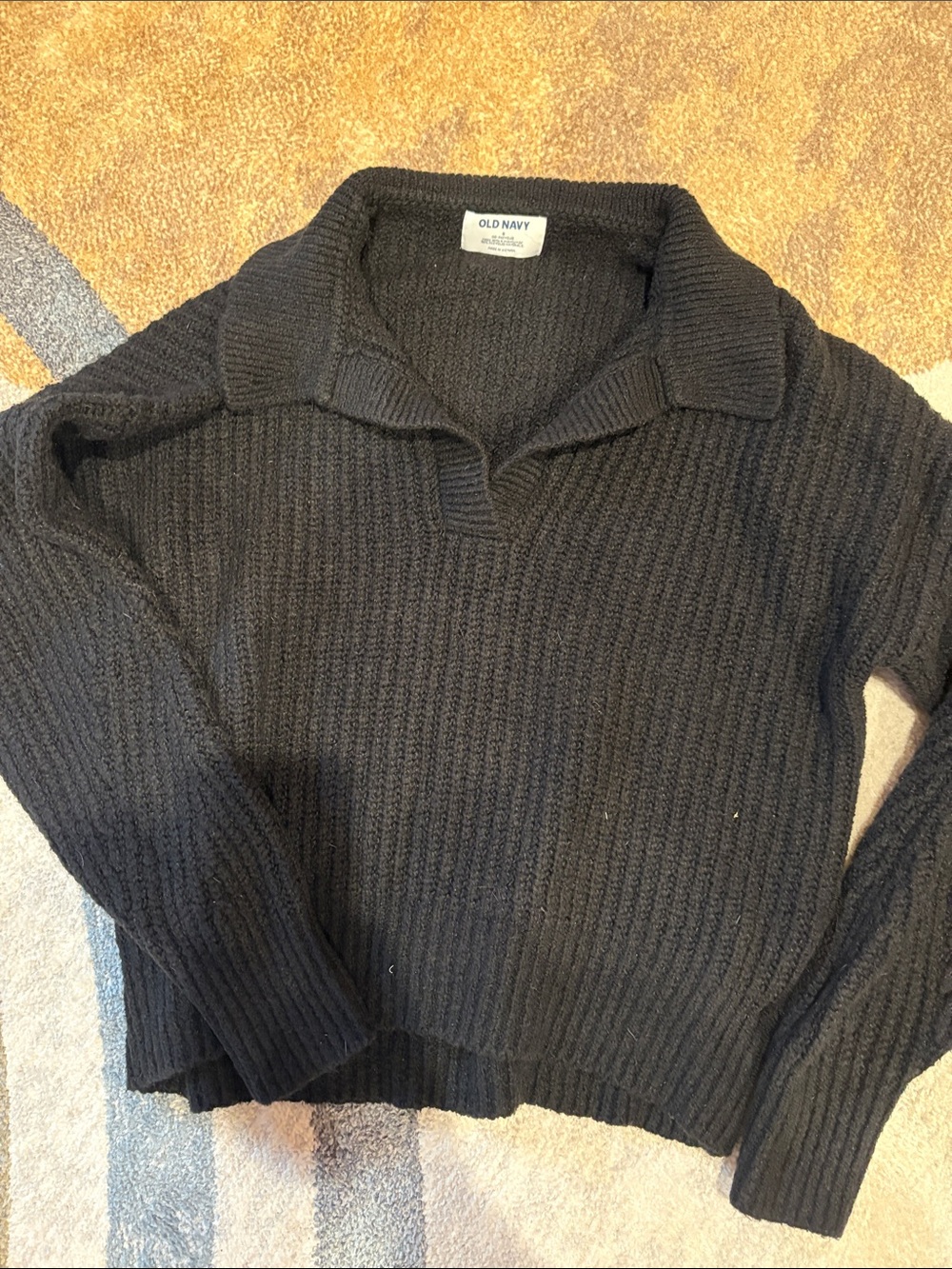 Old Navy Black V-Neck Ribbed Collared Women's Sweater